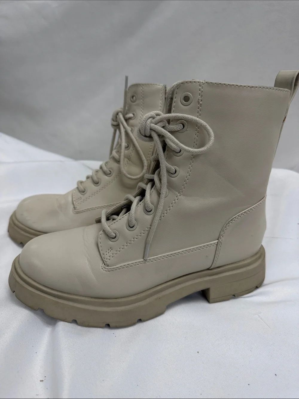 NOBO Cream Lace-Up Combat Boots